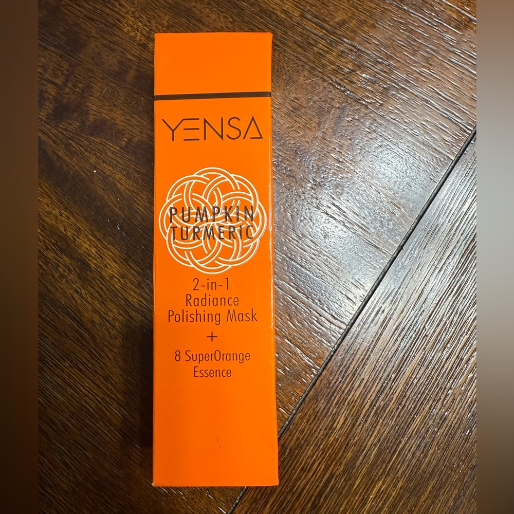 Yensa Pumpkin Turmeric Radiance Polishing Mask